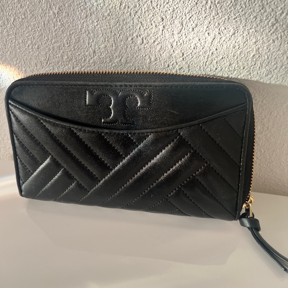 Tory burch black leather wallet
